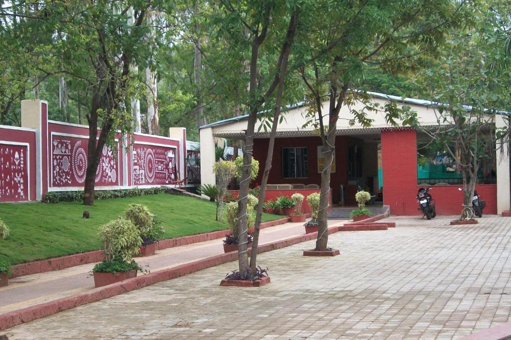 7 Apple Resort Lonavala Exterior foto
